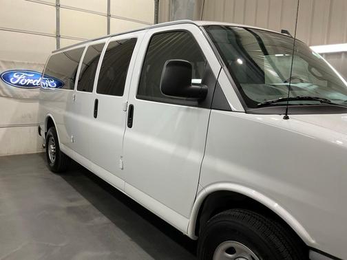 2024 Chevrolet Express 3500 LS