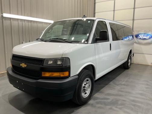 2024 Chevrolet Express 3500 LS