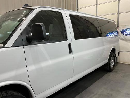 2024 Chevrolet Express 3500 LS