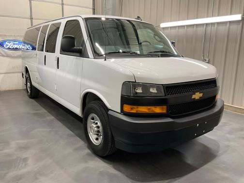 2024 Chevrolet Express 3500 LS