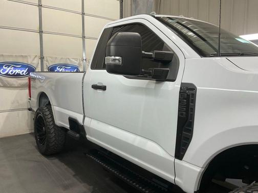 2023 Ford F-350 XLT