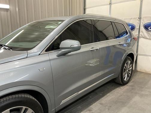 2025 Cadillac XT6 Premium Luxury FWD