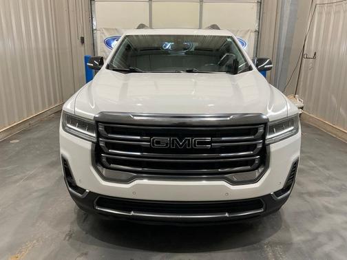 2021 GMC Acadia AT4
