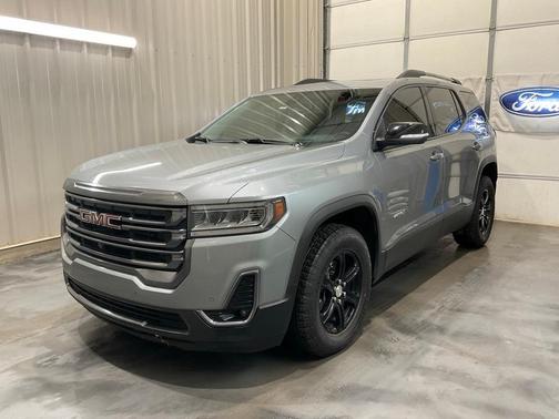 2023 GMC Acadia AT4