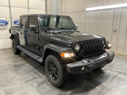 2023 Jeep Gladiator Sport