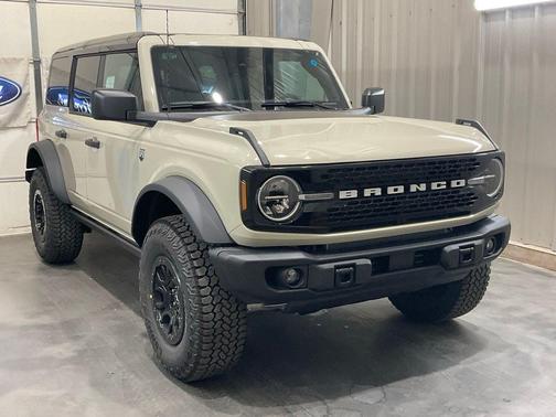 Desert Sand 2026 Ford Bronco Big Bend