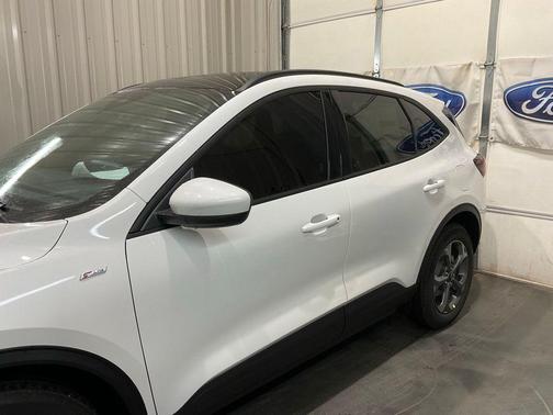 2026 Ford Escape ST-Line Select