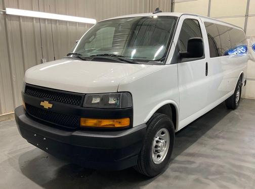 Summit White 2025 Chevrolet Express 3500 LS