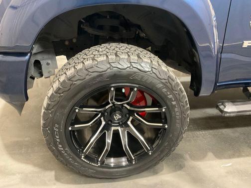 Patriot Blue Pearlcoat 2021 RAM 1500 Big Horn