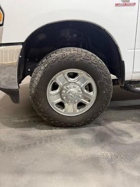 Bright White Clearcoat 2024 RAM 2500 Tradesman
