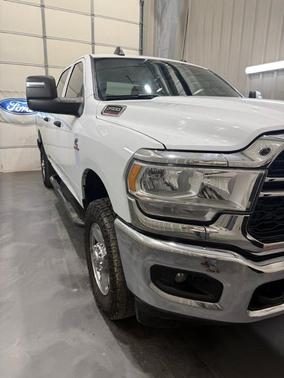 Bright White Clearcoat 2024 RAM 2500 Tradesman