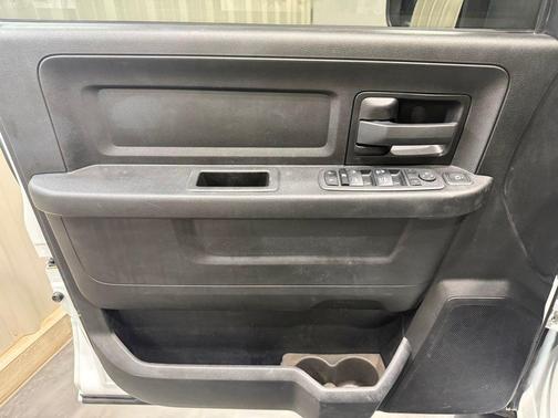 Bright White Clearcoat 2024 RAM 2500 Tradesman