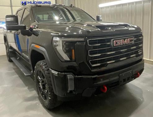 Onyx Black 2024 GMC Sierra 2500 AT4