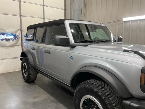 2022 Ford Bronco Black Diamond