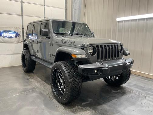 2022 Jeep Wrangler Unlimited Sahara Altitude