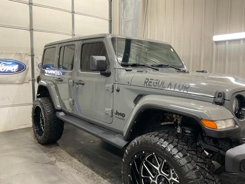 2022 Jeep Wrangler Unlimited Sahara Altitude