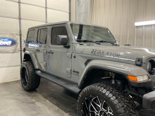 2022 Jeep Wrangler Unlimited Sahara Altitude