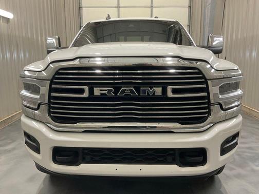 Bright White Clearcoat 2024 RAM 2500 Laramie