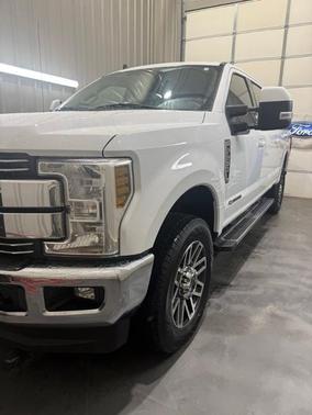 Oxford White 2019 Ford F-250 Lariat