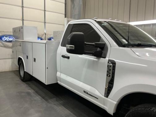 2023 Ford F-350 XL DRW