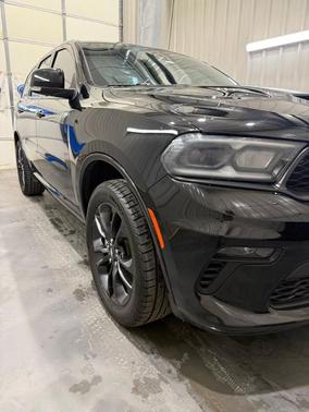 DB Black Crystal Clearcoat 2023 Dodge Durango GT