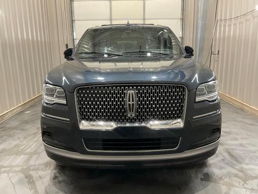 2022 Lincoln Navigator L Reserve
