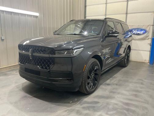 Starlight 2025 Lincoln Navigator Reserve