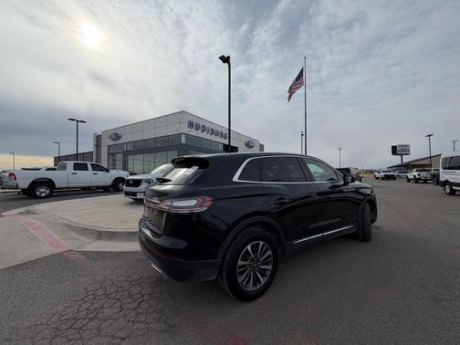 2023 Lincoln Nautilus Standard