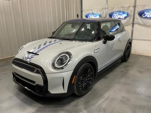 2022 MINI Hardtop Cooper S