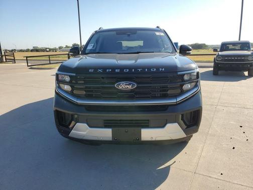 Black Metallic 2025 Ford Expedition Max Platinum