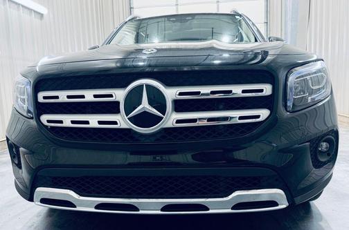 Black 2023 Mercedes-Benz GLB 250 Base 4MATIC
