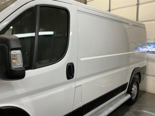 2023 RAM ProMaster 2500 Base