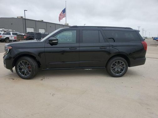 Black Metallic 2025 Ford Expedition Max Platinum
