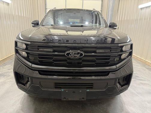 Black Metallic 2025 Ford Expedition Max Platinum