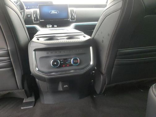 Black Metallic 2025 Ford Expedition Max Platinum