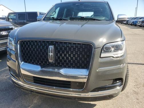 Dark Gray Metallic 2022 Lincoln Navigator L Black Label