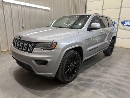 Billet Silver Metallic Clearcoat 2021 Jeep Grand Cherokee Laredo X