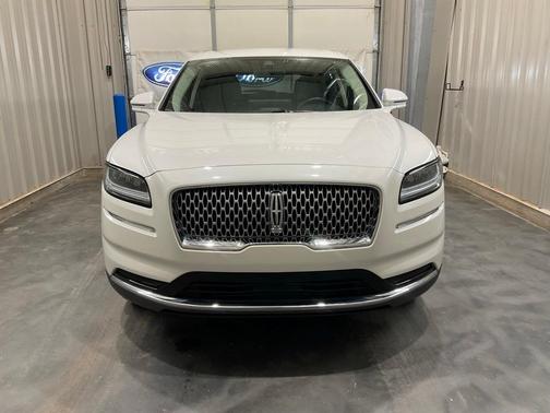 2022 Lincoln Nautilus Standard