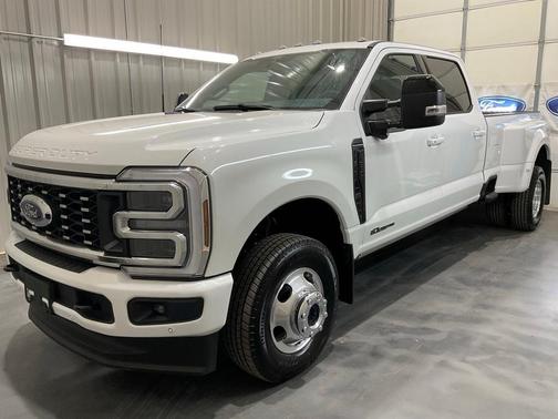 2025 Ford F-350 Platinum DRW