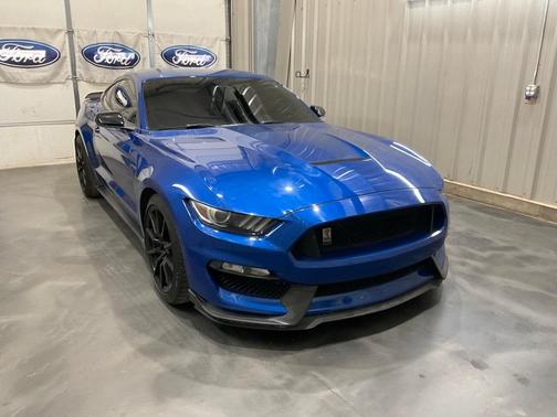 2018 Ford Shelby GT350 Base