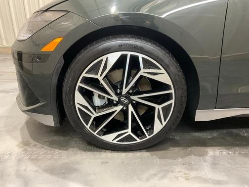 2023 Hyundai IONIQ 6 Limited