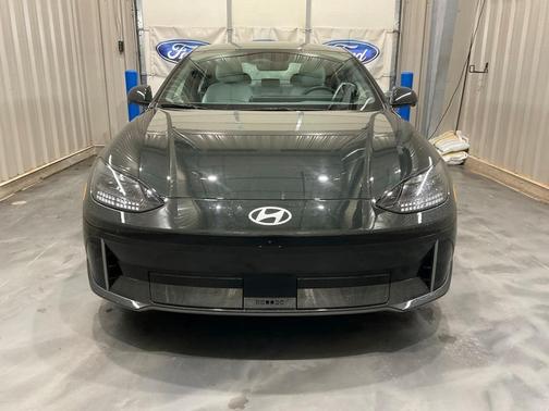 2023 Hyundai IONIQ 6 Limited
