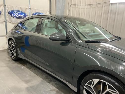 2023 Hyundai IONIQ 6 Limited