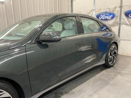 2023 Hyundai IONIQ 6 Limited