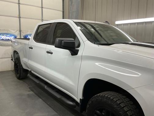 2023 Chevrolet Silverado 1500 Custom Trail Boss