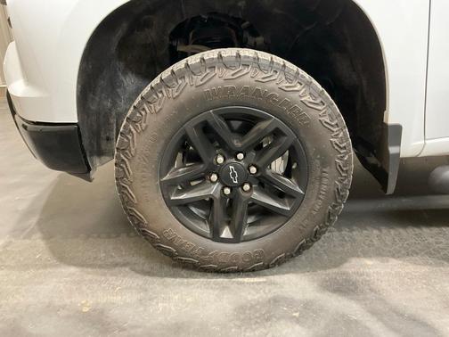 2023 Chevrolet Silverado 1500 Custom Trail Boss