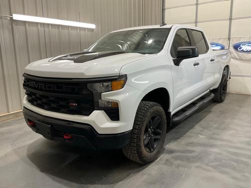 2023 Chevrolet Silverado 1500 Custom Trail Boss