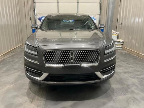 2019 Lincoln Nautilus Select