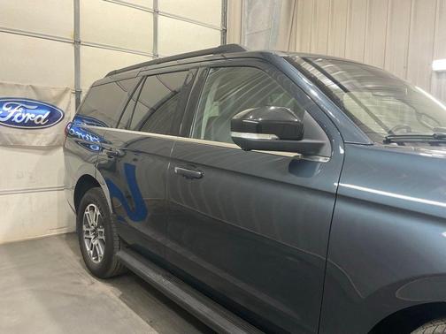 Blue Metallic 2025 Ford Expedition Active