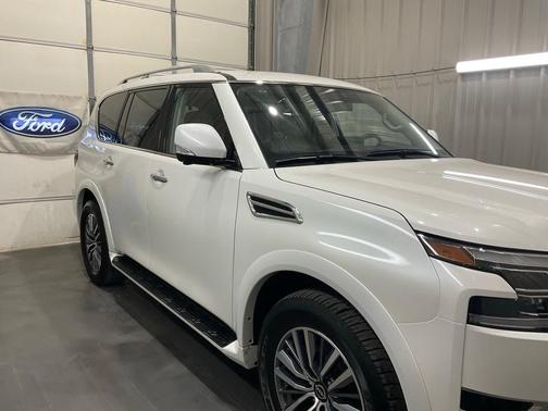 2024 Nissan Armada SL